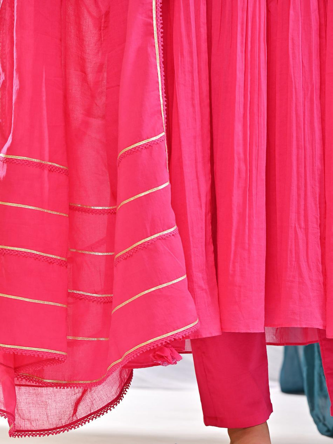 Manika-Rani-Gathered-Anarkali-Kurta-Set