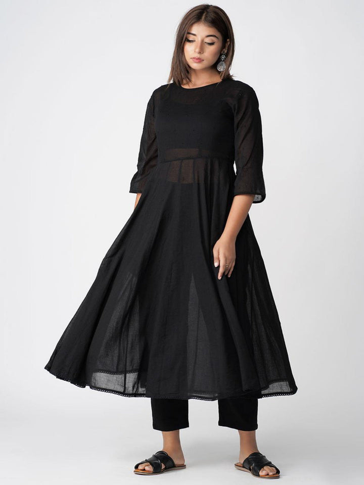 Manika-Transey-Kali-Anarkali-Kurta-Set