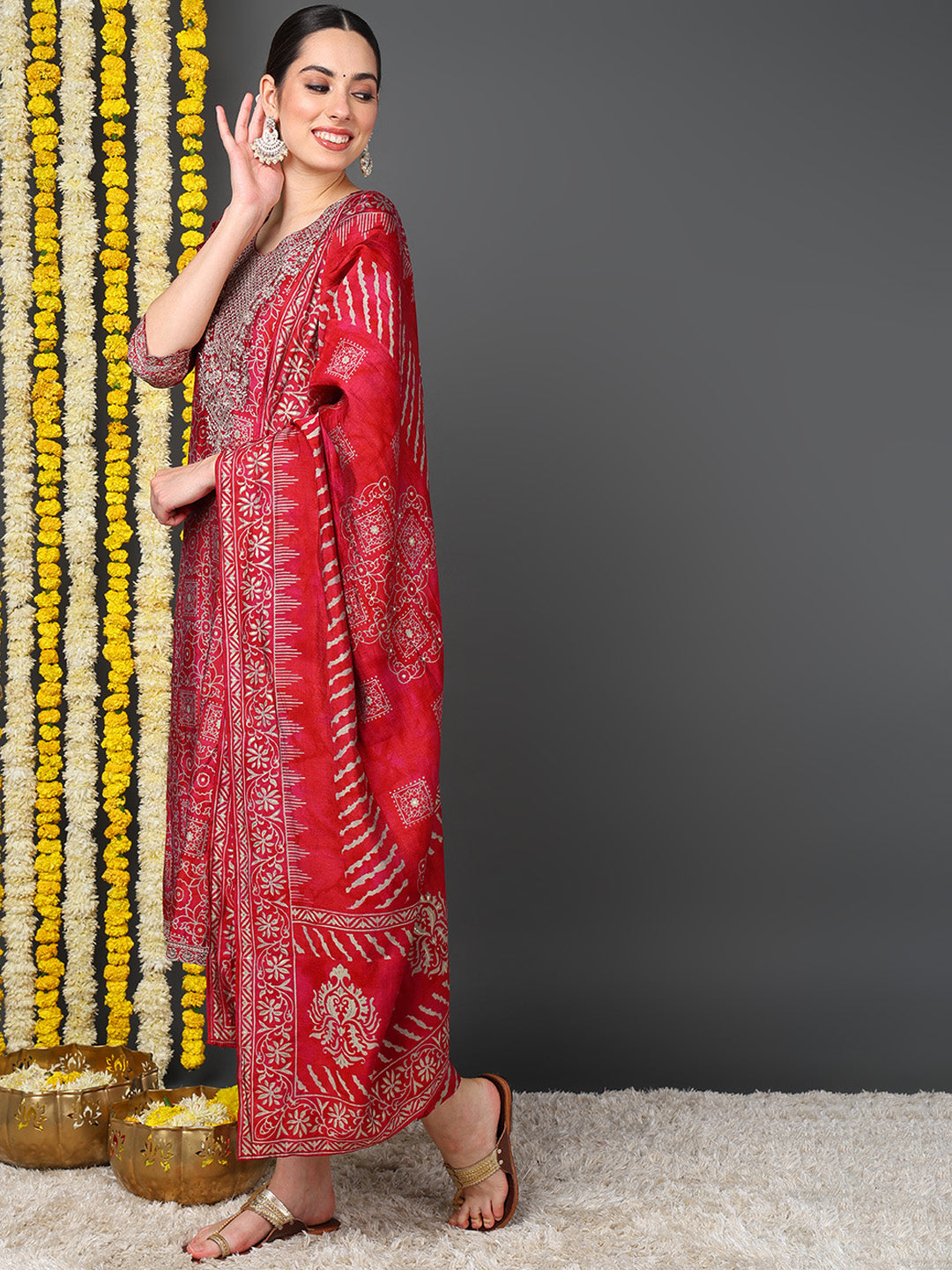 ZERESOUQ-Maroon-Polyester-Ethnic-Motifs-Printed-Straight-Kurta-Trouser-With-Dupatta