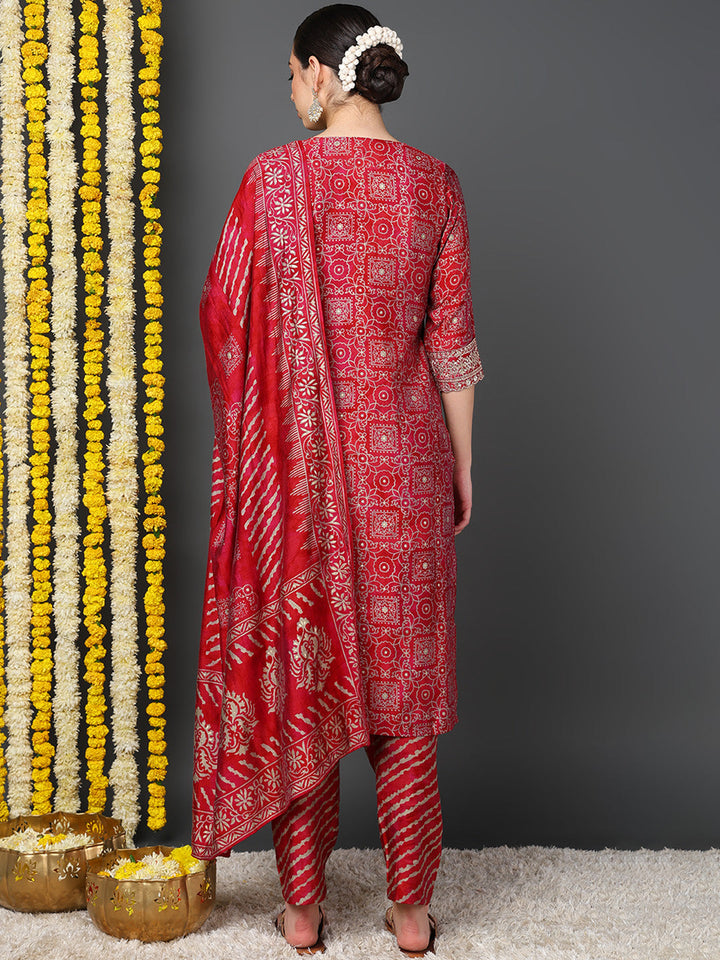 ZERESOUQ-Maroon-Polyester-Ethnic-Motifs-Printed-Straight-Kurta-Trouser-With-Dupatta