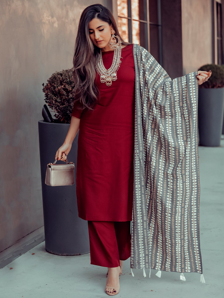 Maroon Salwar Kurta Set With Grey Dupatta