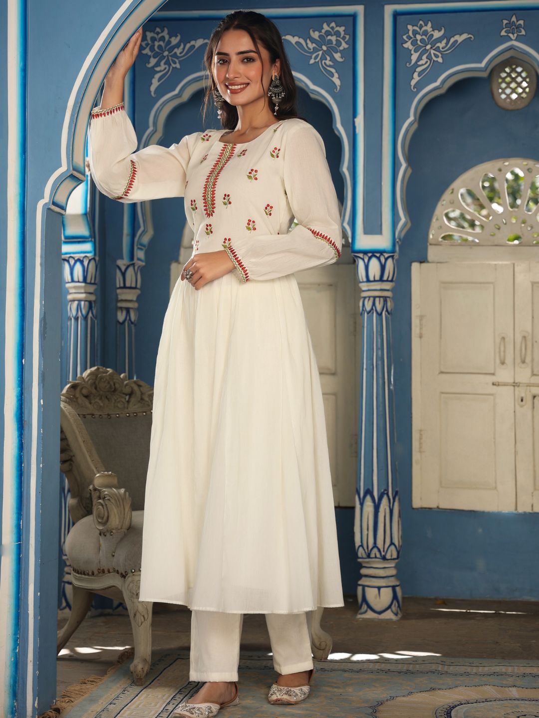 Masakali-White-Cotton-Anarkali-Kurta-&-Pant