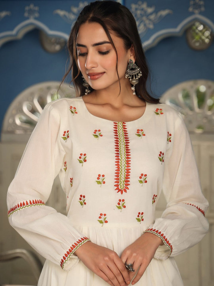 Masakali-White-Cotton-Anarkali-Kurta-&-Pant