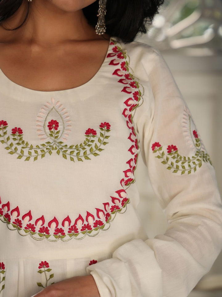Masakali-White-Embroidered-Anarkali-Kurta