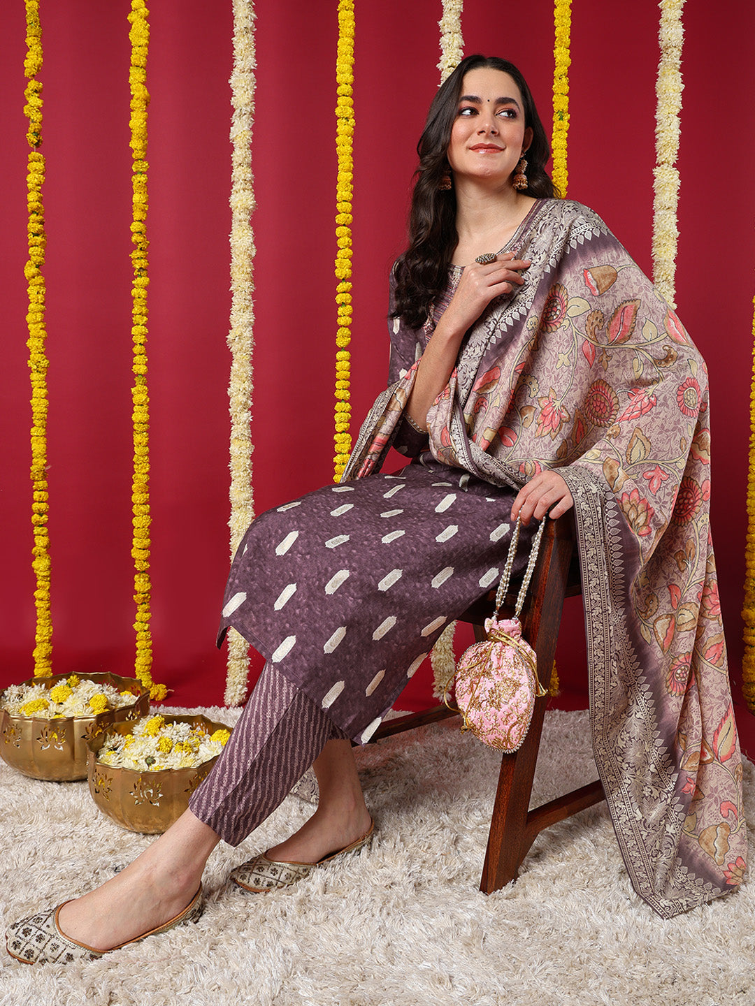 ZERESOUQ-Mauve-Silk-Blend-Ethnic-Motifs-Embroidered-Straight-Kurta-Trouser-With-Dupatta