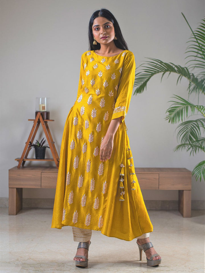 Mustard-Silk-Gotta-Patti-Kurta-With-Pants