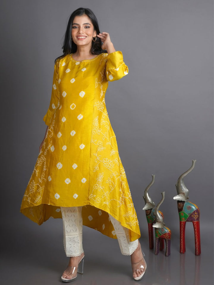 Mustard-Tie-Dye-Kurta-&-White-Cotton-pants
