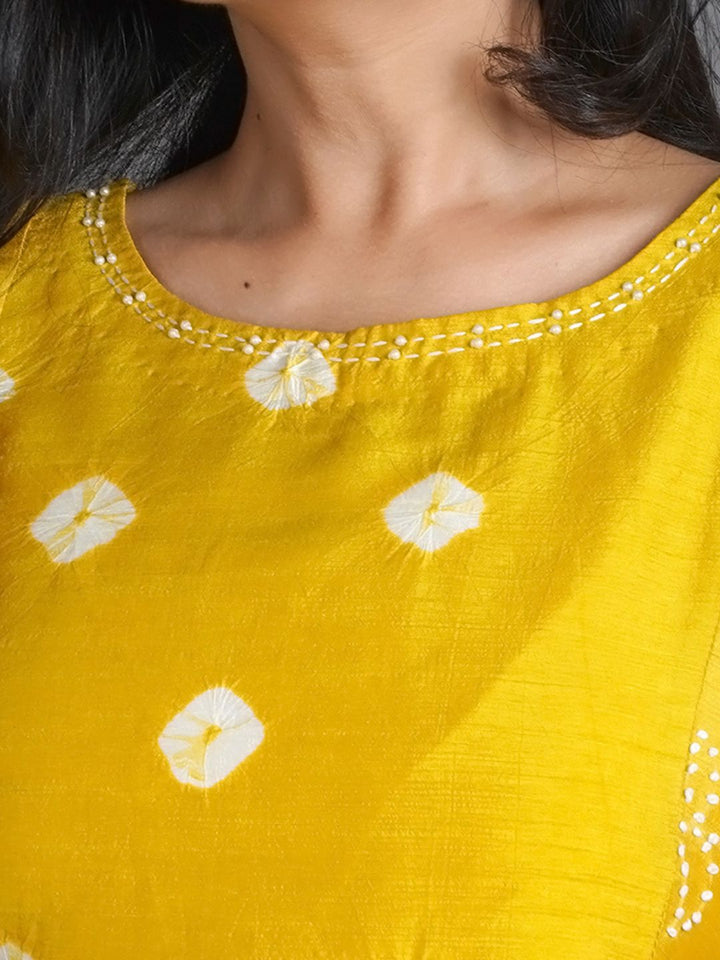 Mustard-Tie-Dye-Kurta-&-White-Cotton-pants
