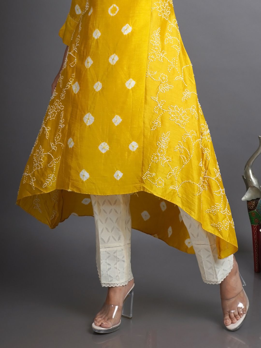 Mustard-Tie-Dye-Kurta-&-White-Cotton-pants