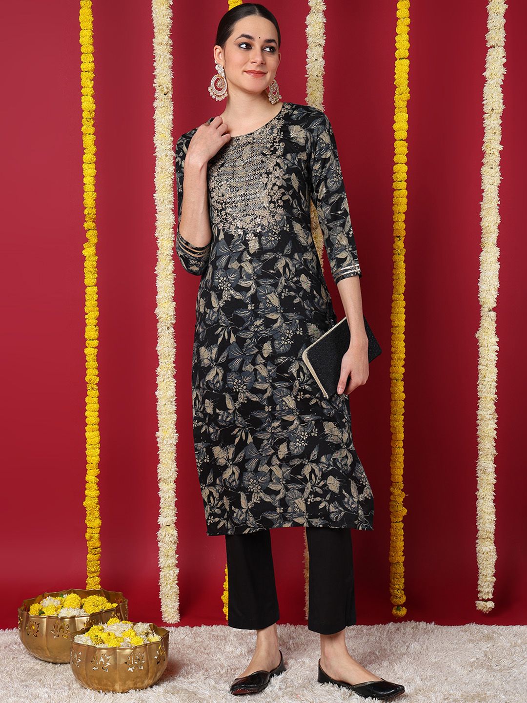 ZERESOUQ-Navy-Blue-Silk-Blend-Floral-Printed-Straight-Kurta