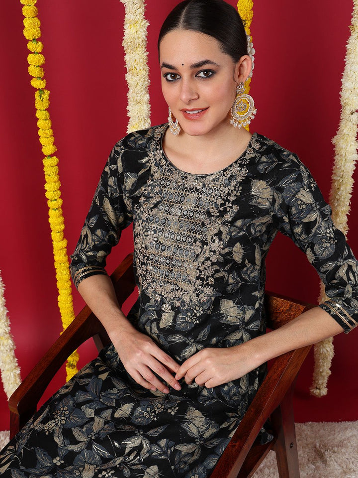 ZERESOUQ-Navy-Blue-Silk-Blend-Floral-Printed-Straight-Kurta