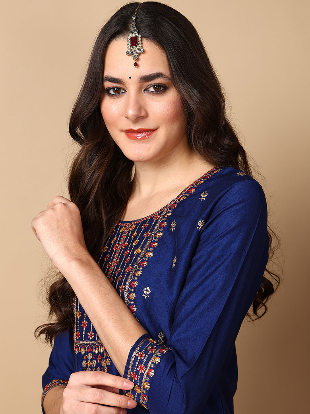 ZERESOUQ-Navy-Blue-Silk-Blend-Embroidered-Straight-3-Piece-Kurta-Set