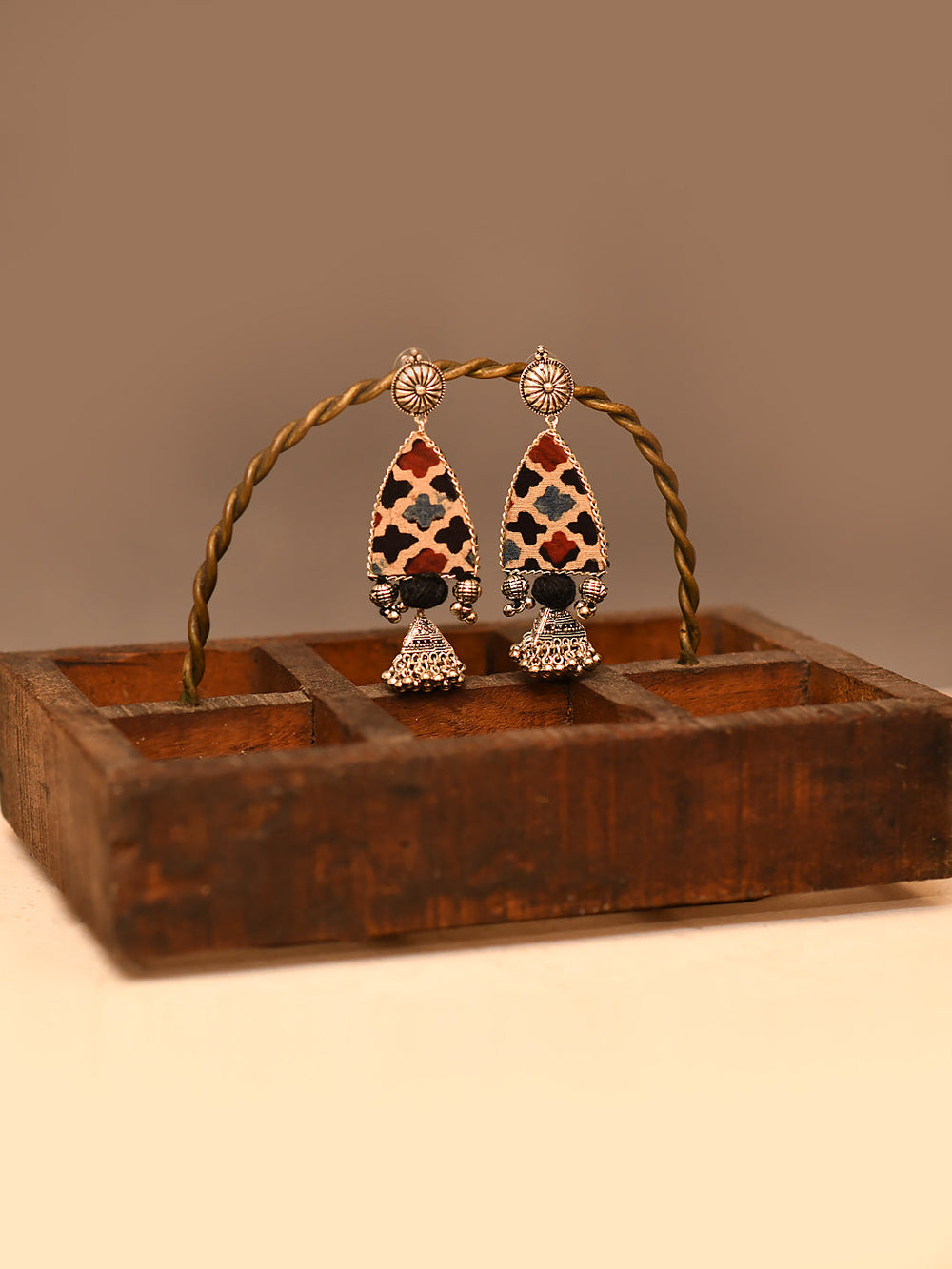 ZERESOUQ-Nea-Zoi-Black-Checkered-Handmade-Jhumka