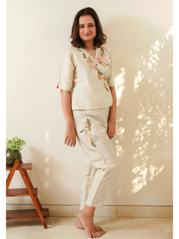 Off-White-Angrakha-Style-Co-ord-Set