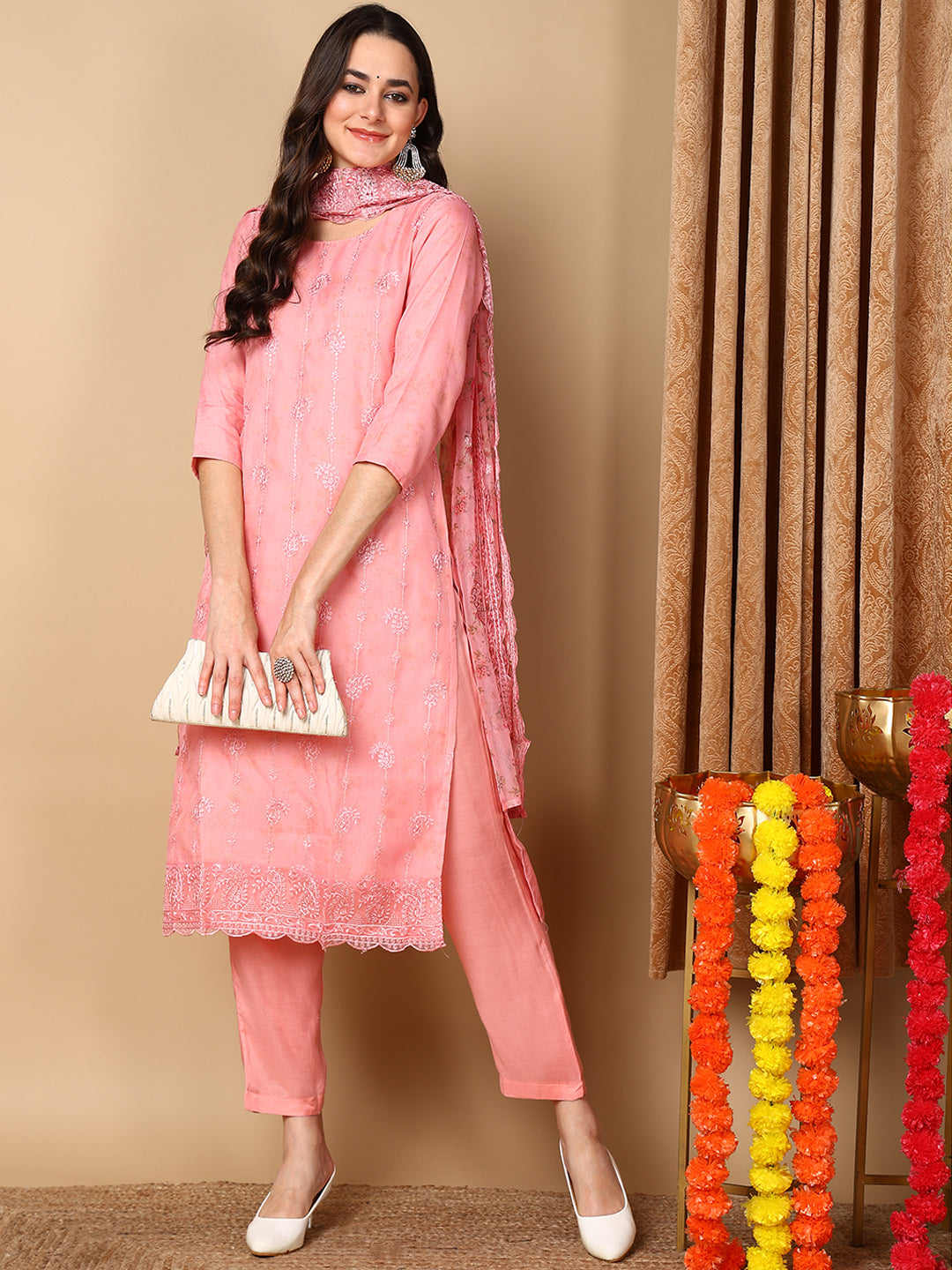 ZERESOUQ-Pink-Organza-Floral-Embroidered-Straight-Kurta-Trouser-With-Dupatta