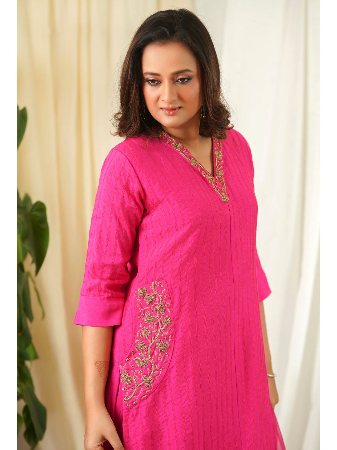 Pink-Textured-Silk-Kurta-Set-with-Dupatta