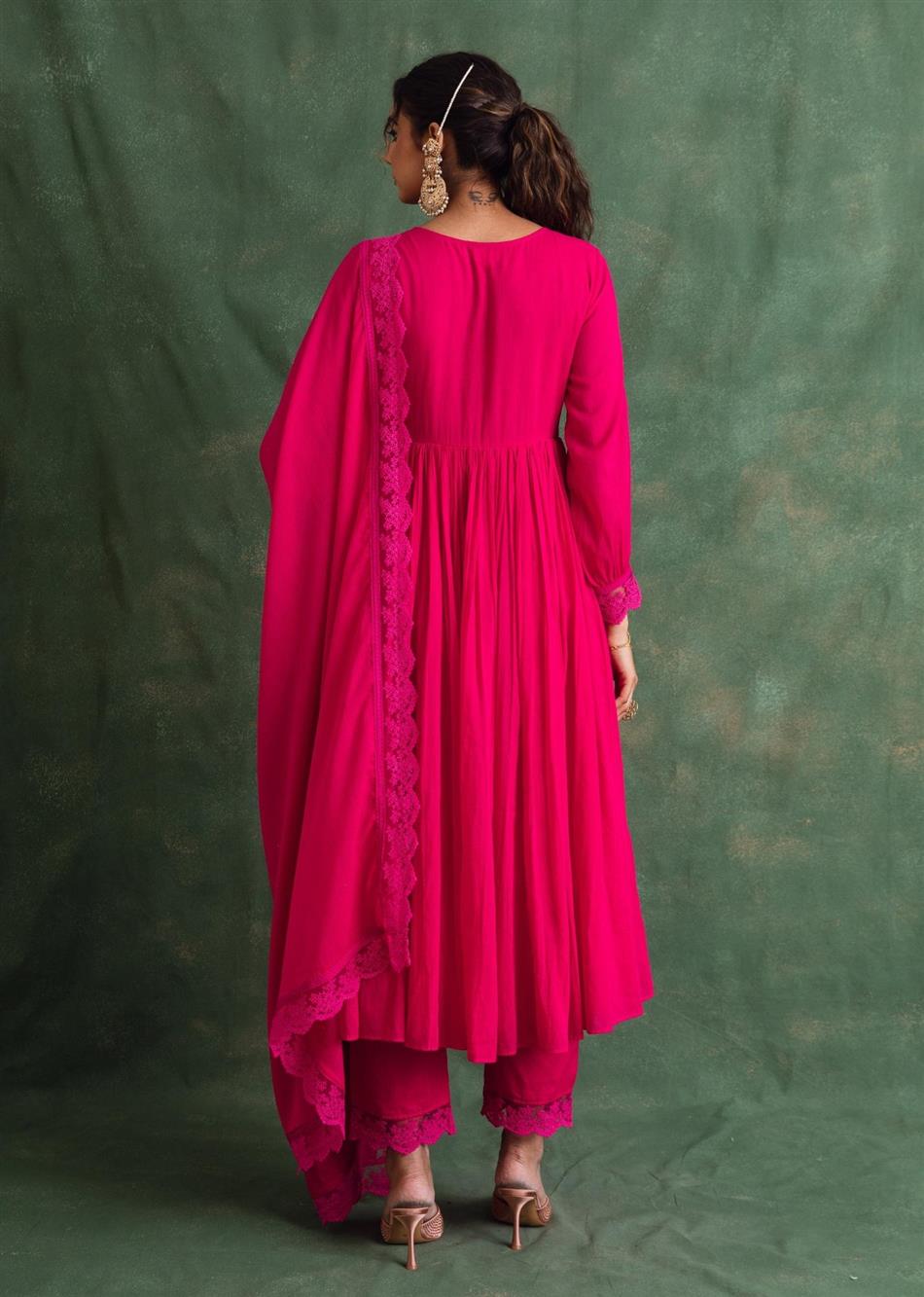 Rangrezee Rani Pink Key Hole Anarkali Set (Set Of 3)