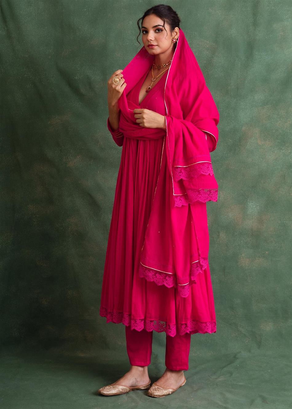 Rangrezee Rani Pink V-Neck Anarkali Set (Set Of 3)