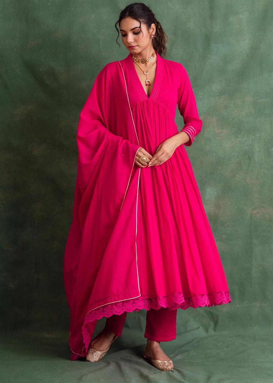 Rangrezee Rani Pink V-Neck Anarkali Set (Set Of 3)