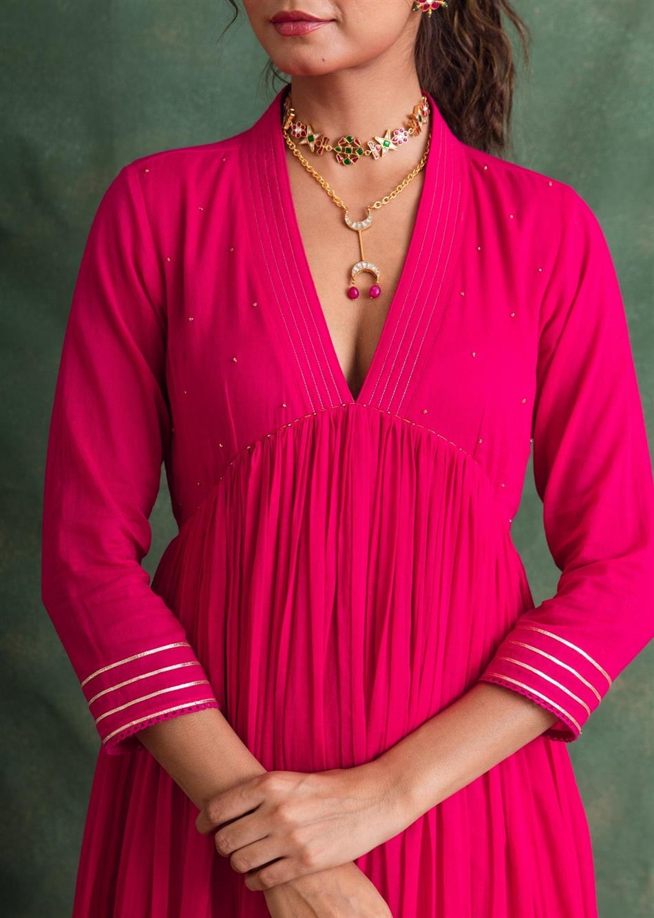 Rangrezee Rani Pink V-Neck Anarkali Set (Set Of 3)
