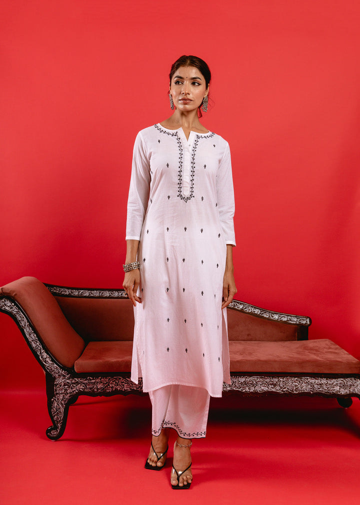 Swan Straight Kurta with Straight Pants & Dupatta