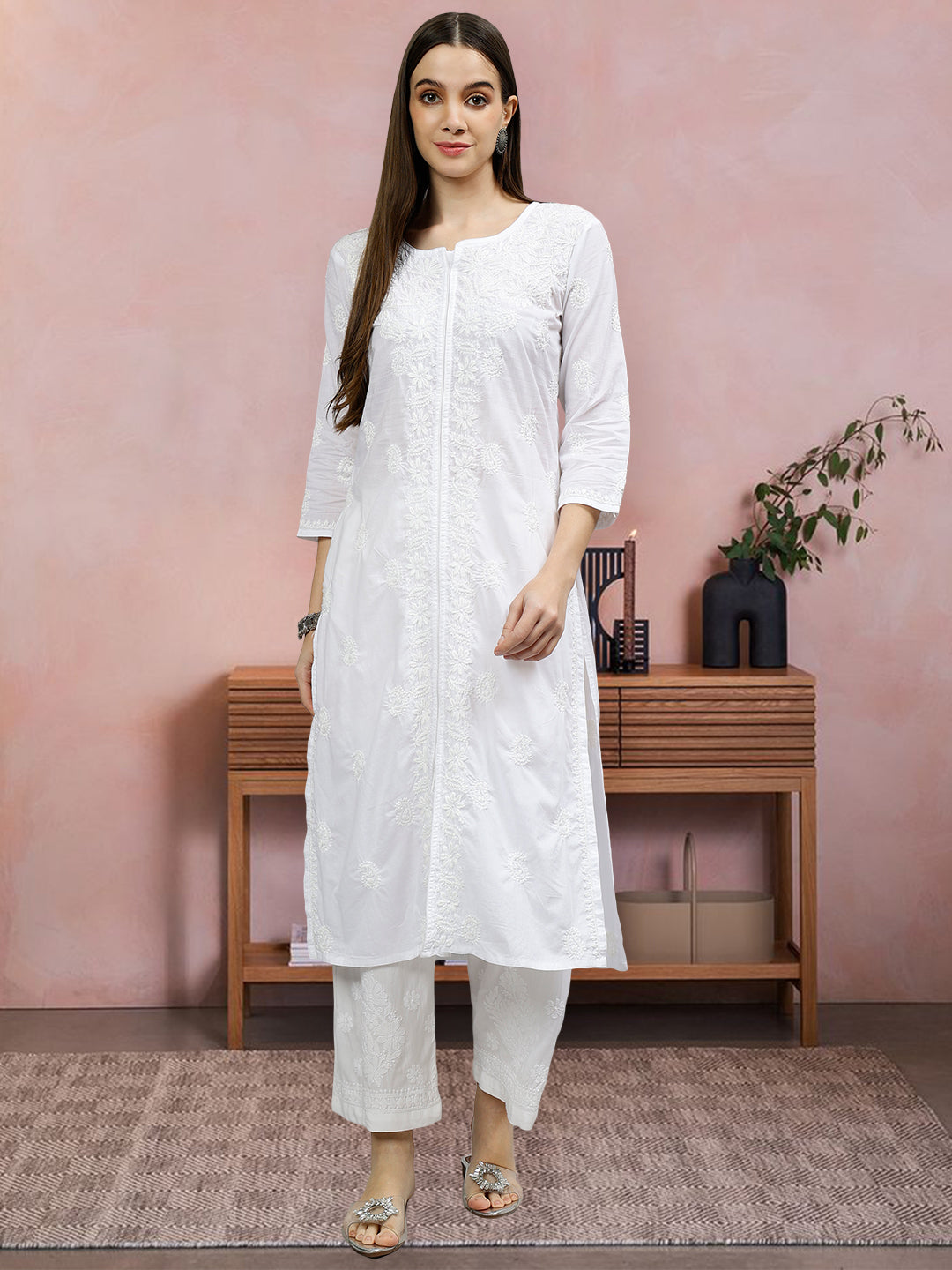White-Cotton-Hand-Embroidered-Chikankari-Kurti