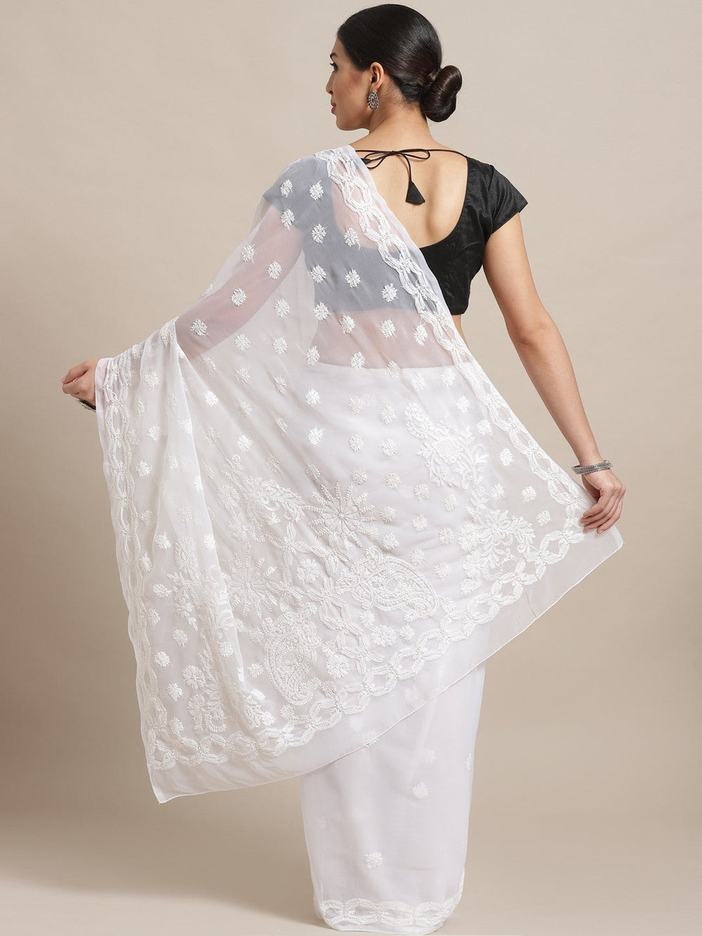 White-Embroidered-Chikan-Saree-With-Blouse