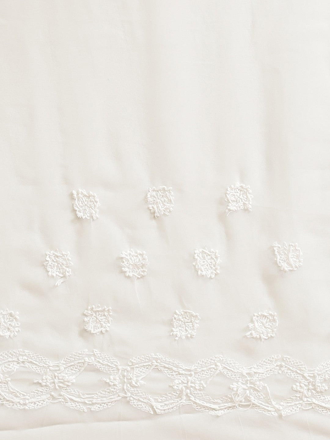 White-Embroidered-Chikan-Saree-With-Blouse