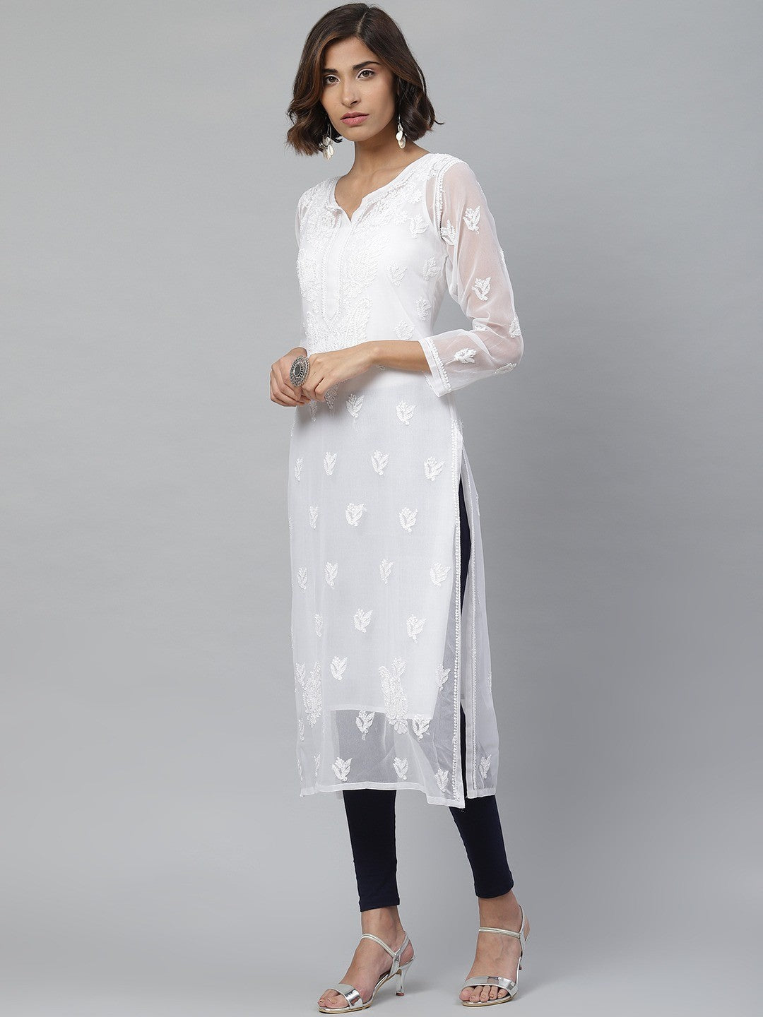 White-Georgette-Lucknowi-Chikan-Kurta