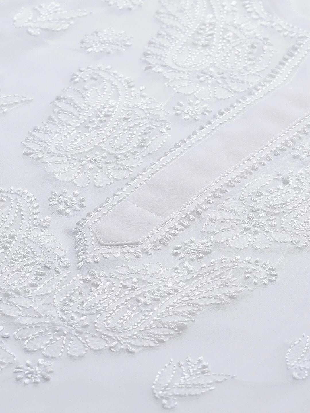 White-Georgette-Lucknowi-Chikan-Kurta