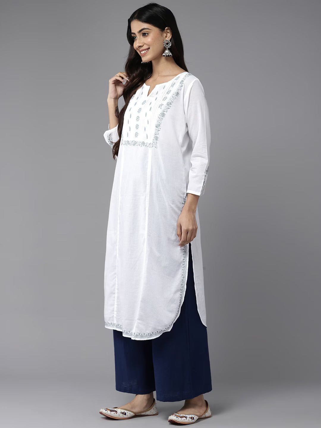 White & Grey Cotton Ghaspatti Chikan Kurta