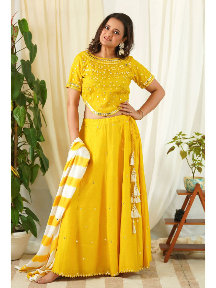 Yellow-Silk-Lehenga-&-Muslin-Leheriya-Dupatta