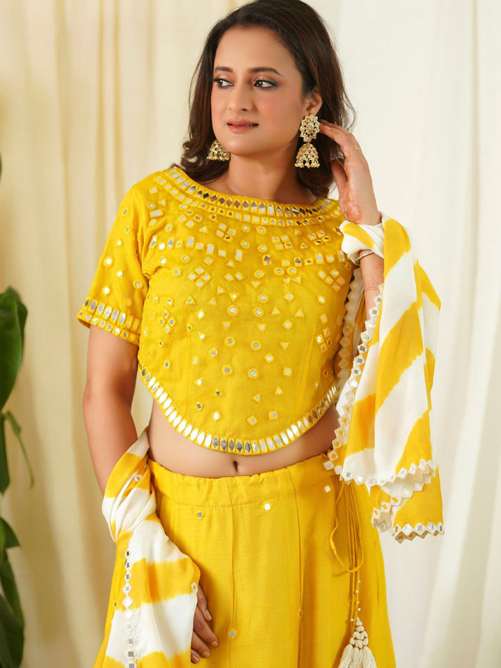 Yellow-Silk-Lehenga-&-Muslin-Leheriya-Dupatta