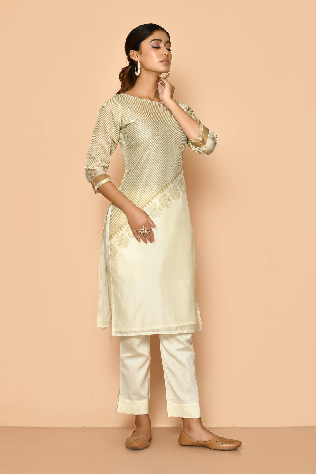 ZERESOUQ-Zeba-Ivory-Handloom-Maheshwari-Silk-Kurta-Set