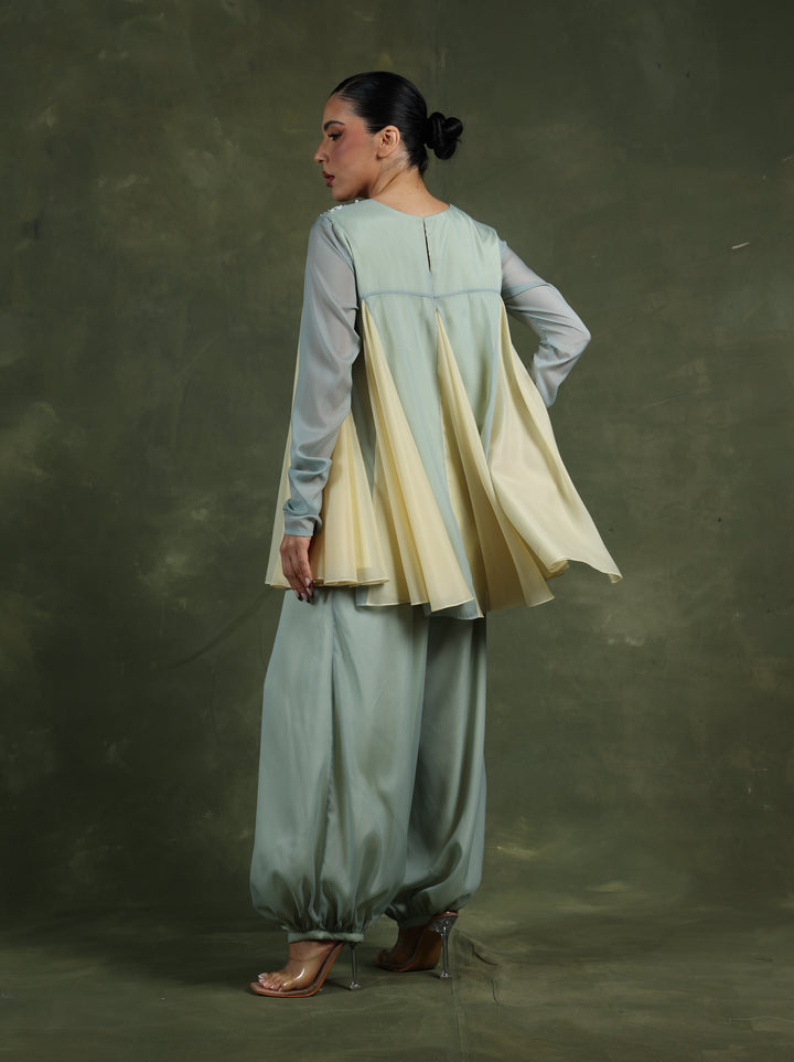 Tarini Set