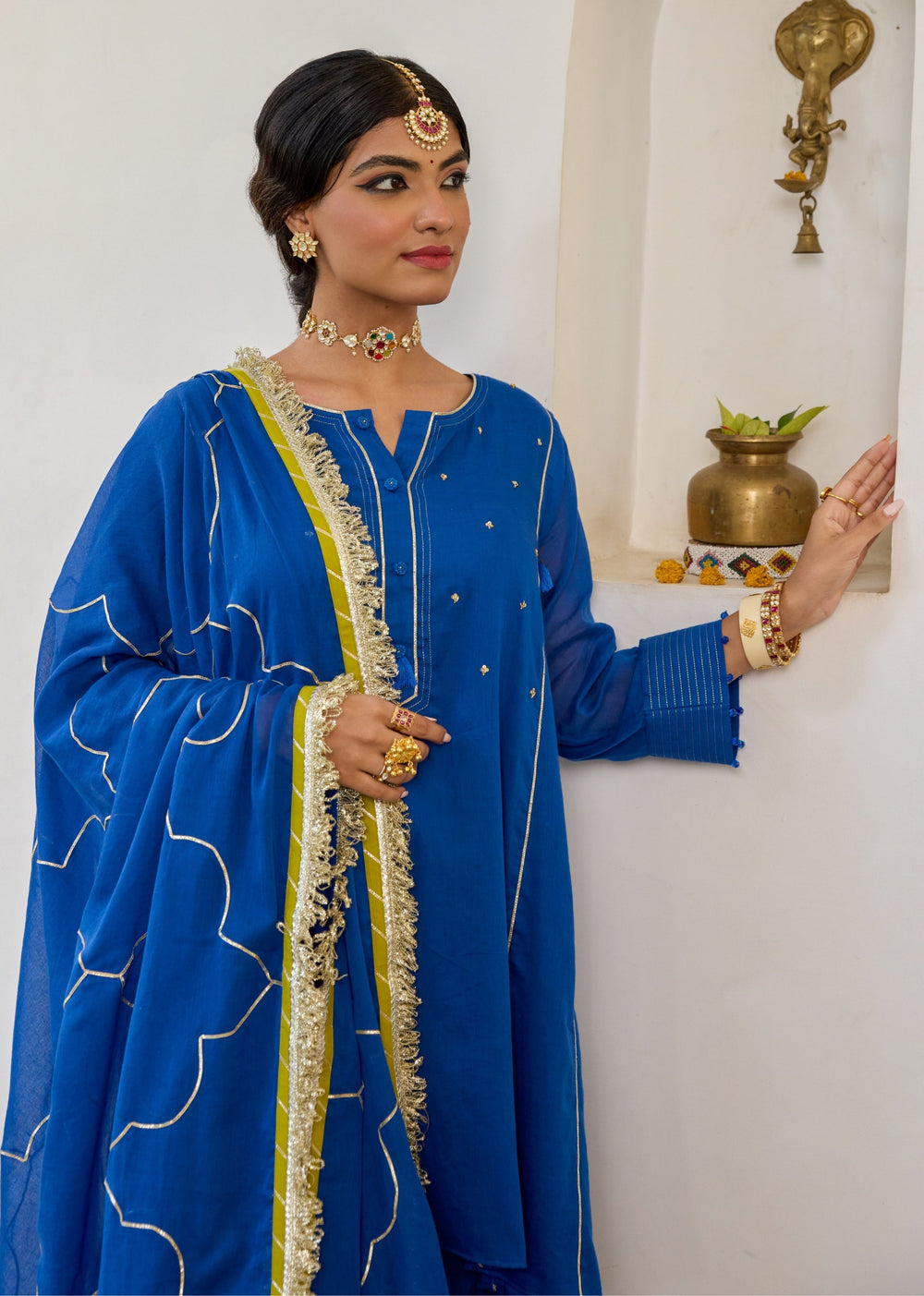Neer-Blue-Mulmul-Antifit-Farshi-Shalwar-Set