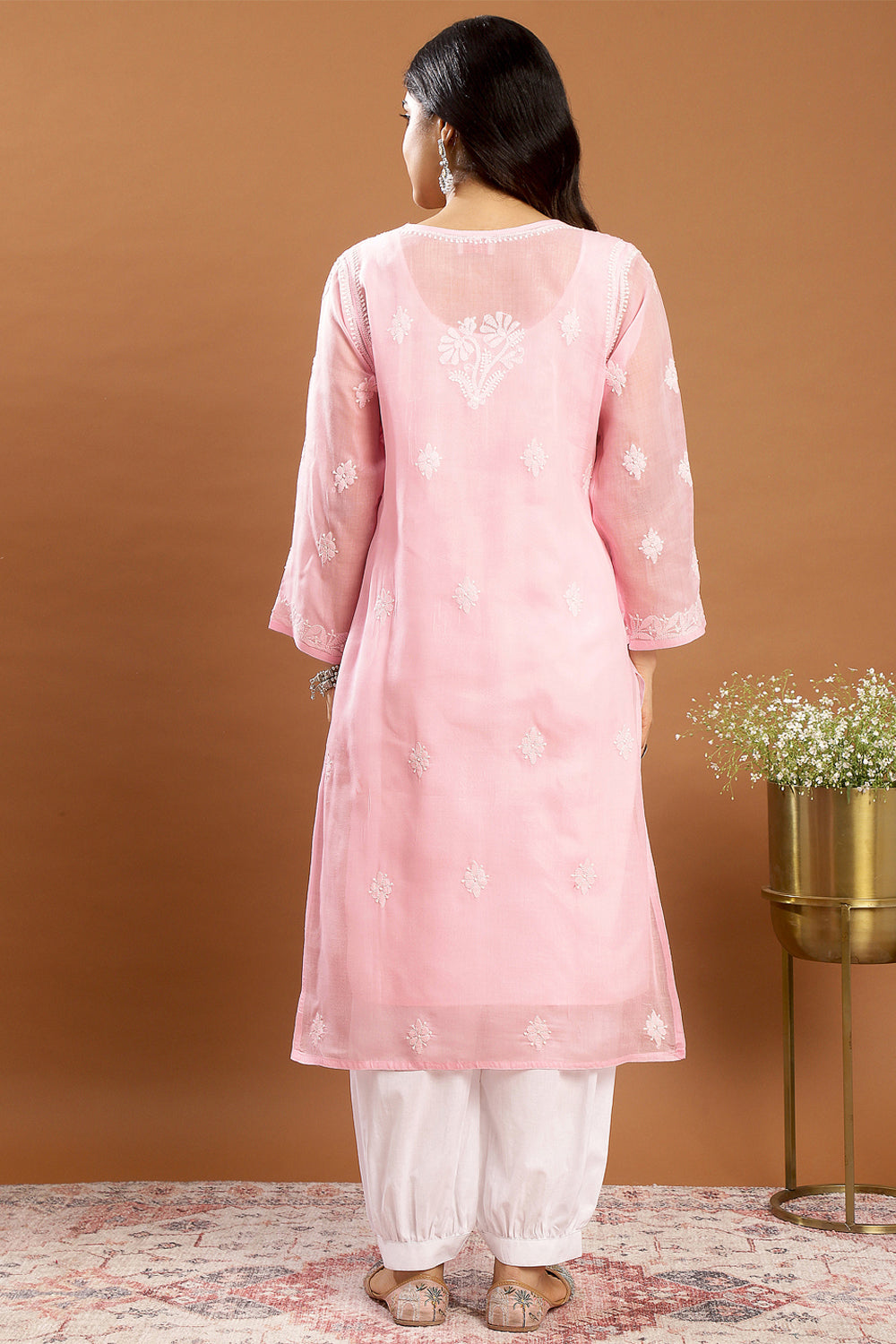 Pink-Cotton-Embroidered-Chikankari-Kurta-With-Slip