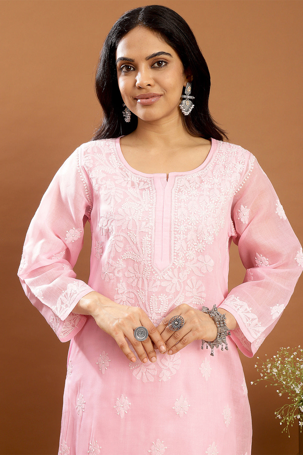 Pink-Cotton-Embroidered-Chikankari-Kurta-With-Slip