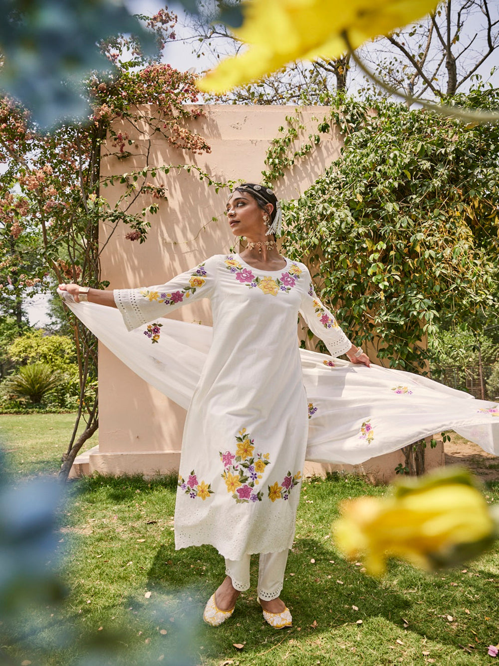 White-Pure-Cotton-Floral-Embroidered-3-Piece-Kurta-Set