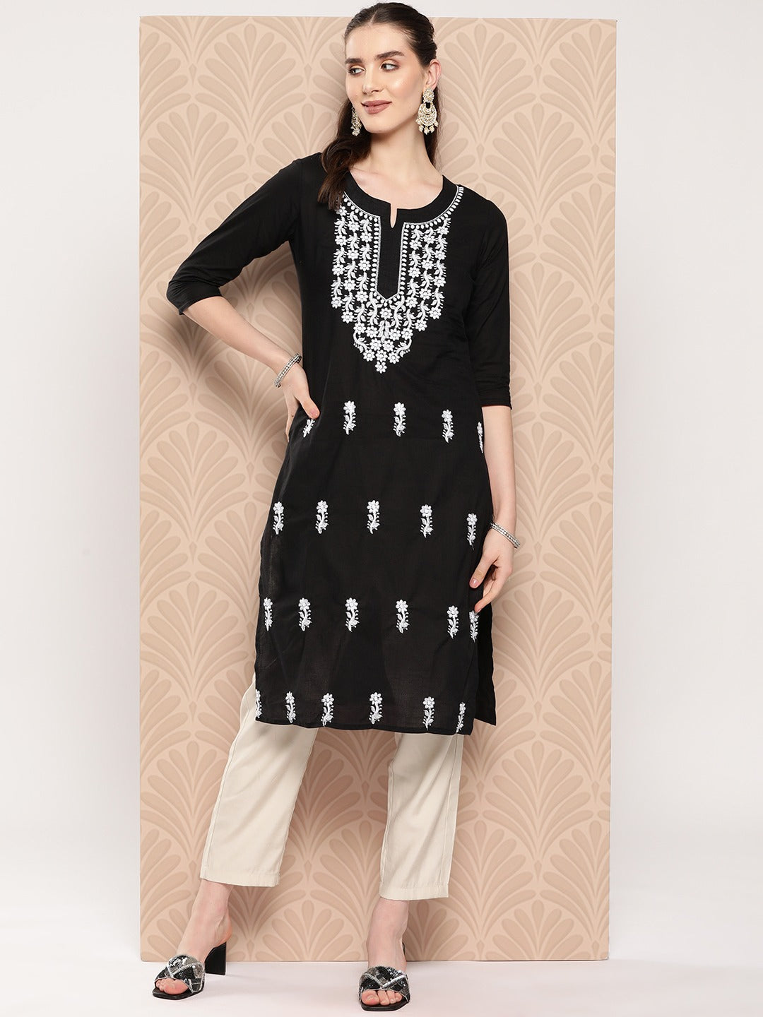 Black-Pure-Cotton-Floral-Embroidered-Kurta