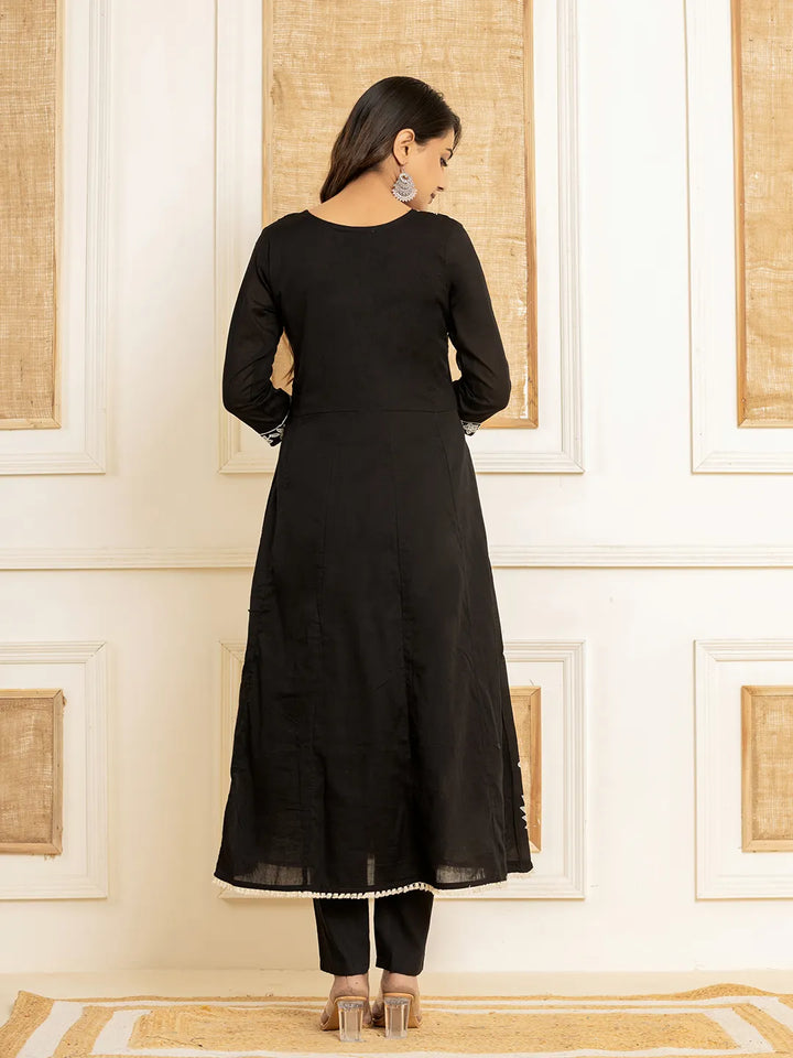 Black-Cotton-Embroidered-3-Piece-Kurta-Set