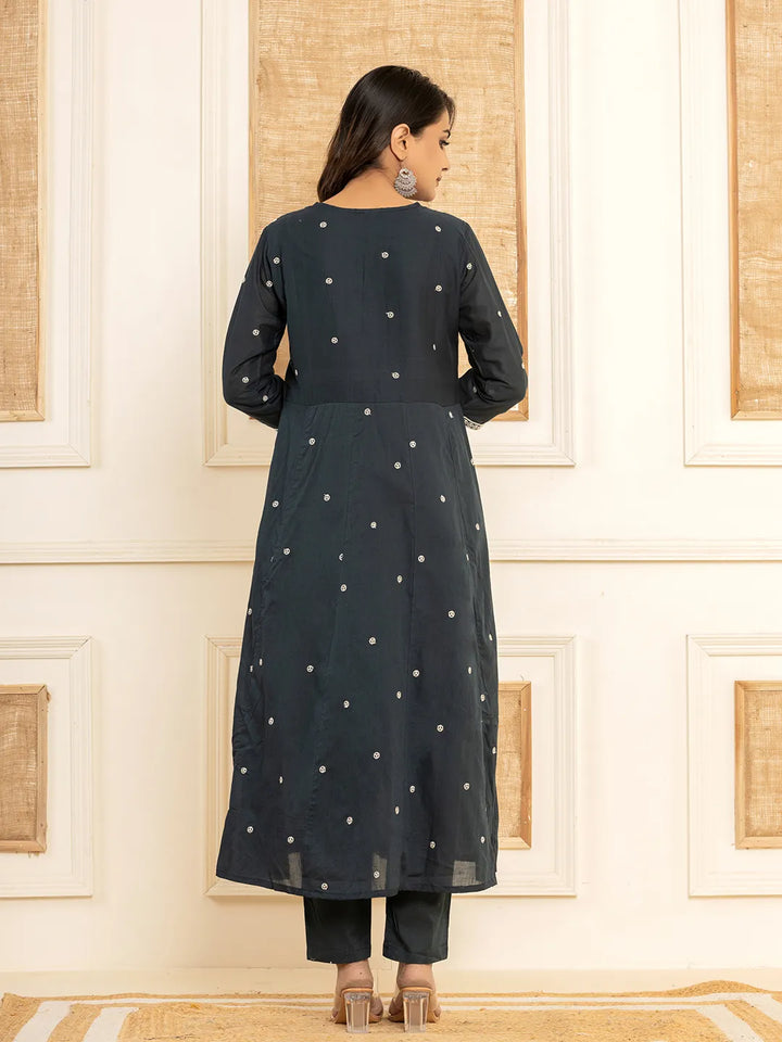 Navy-Blue-Cotton-Embroidered-3-Piece-Kurta-Set