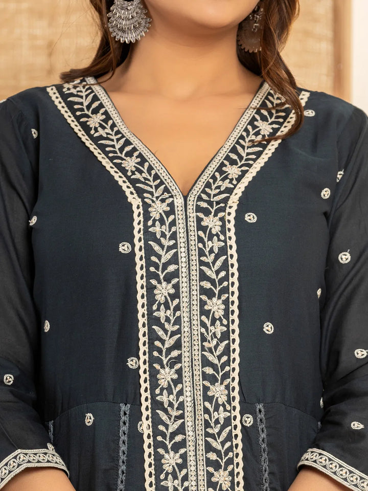 Navy-Blue-Cotton-Embroidered-3-Piece-Kurta-Set