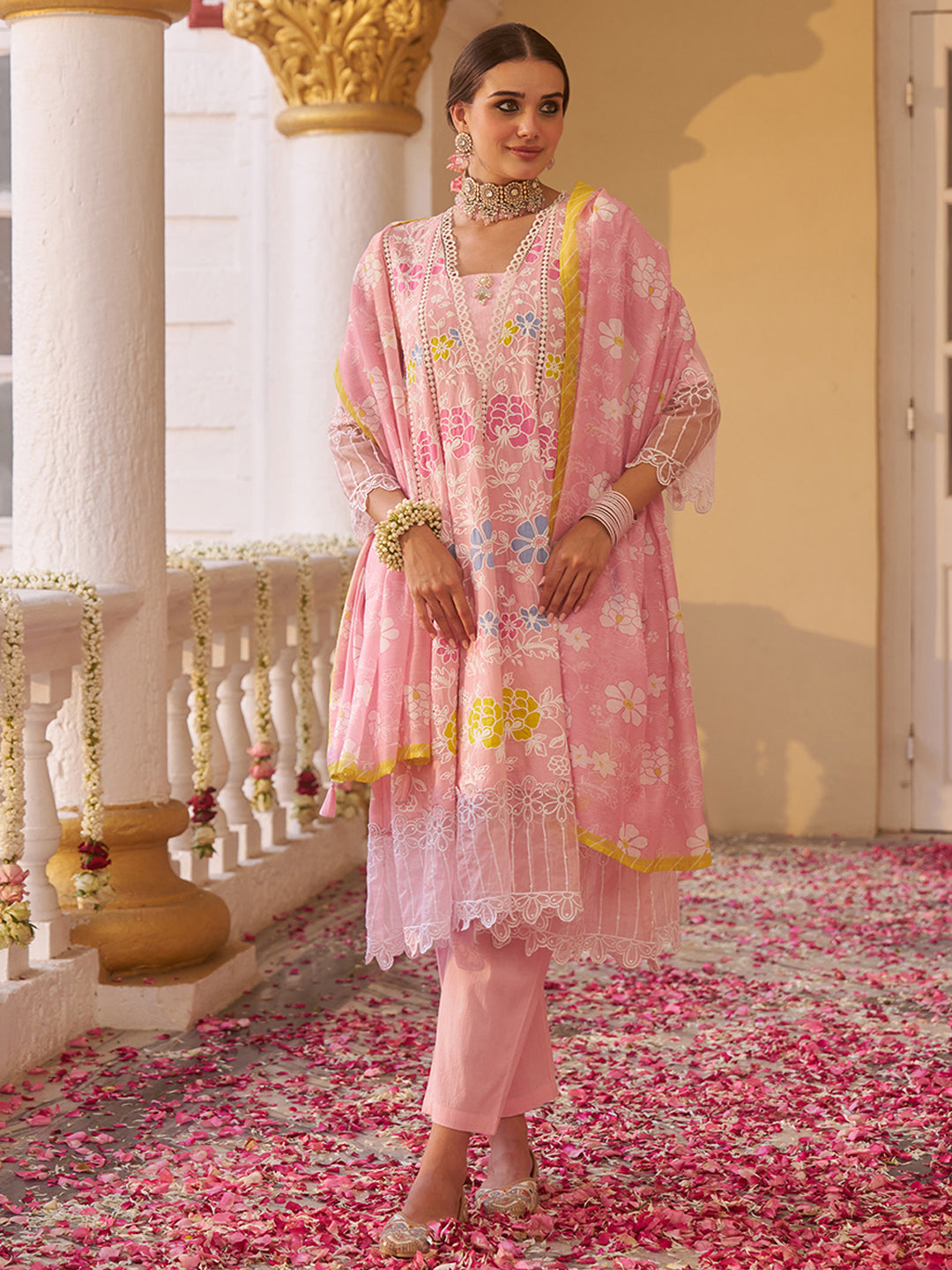 Pink-Cotton-Floral-Embroidered-3-Piece-Kurta-Set