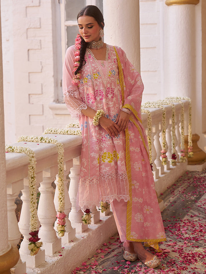 Pink-Cotton-Floral-Embroidered-3-Piece-Kurta-Set