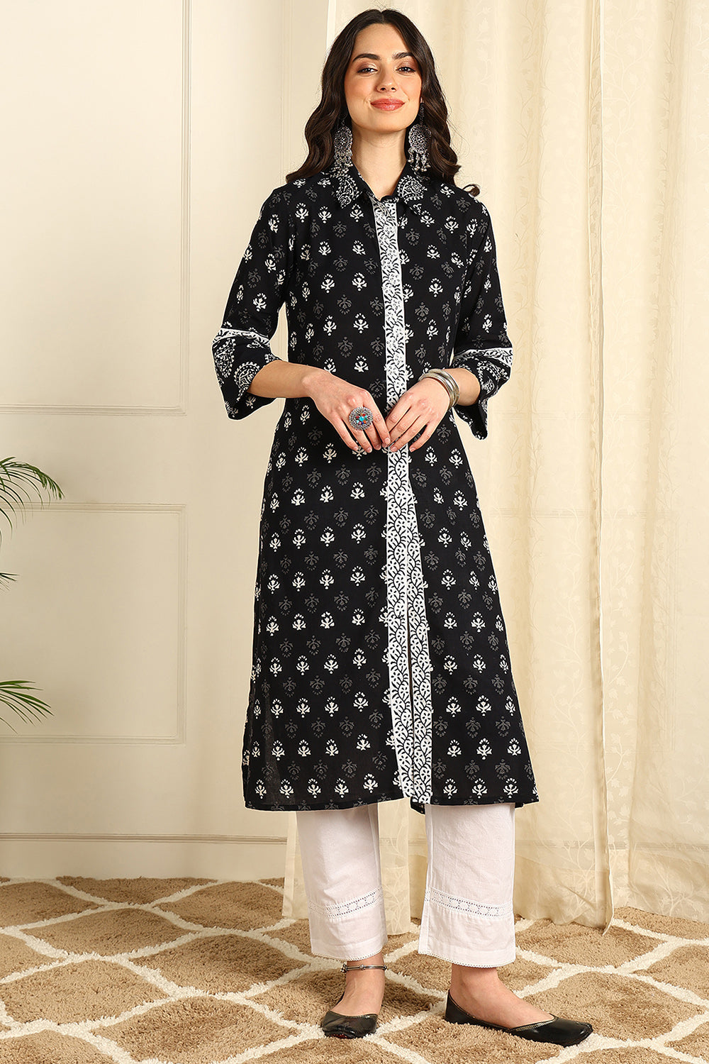 Black-&-White-Cotton-Straight-Bagru-Kurta