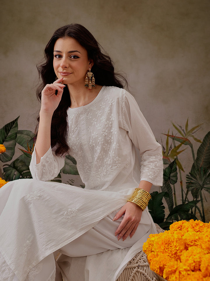 White Cotton Artisan Embroidered Chikankari Kurti