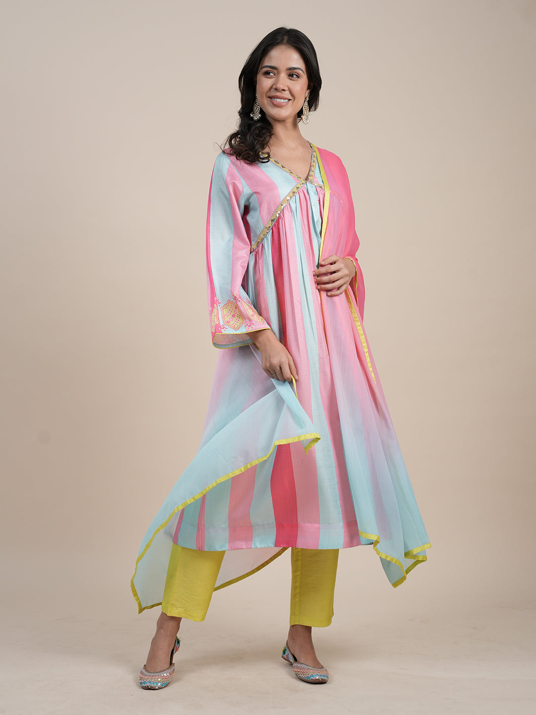 Sky-Blue-&-Pink-Silk-Blend-Printed-3-Piece-Kurta-Set