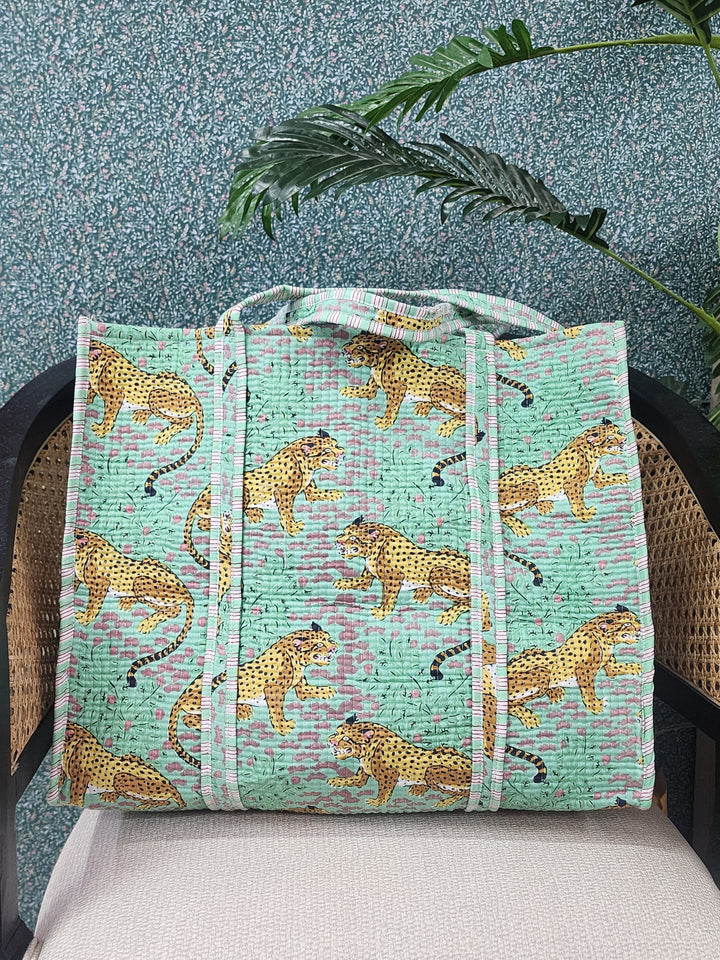 Sea-Green-Jute-Handblock-Print-Quilted-Tote-Bag-Without-Zip