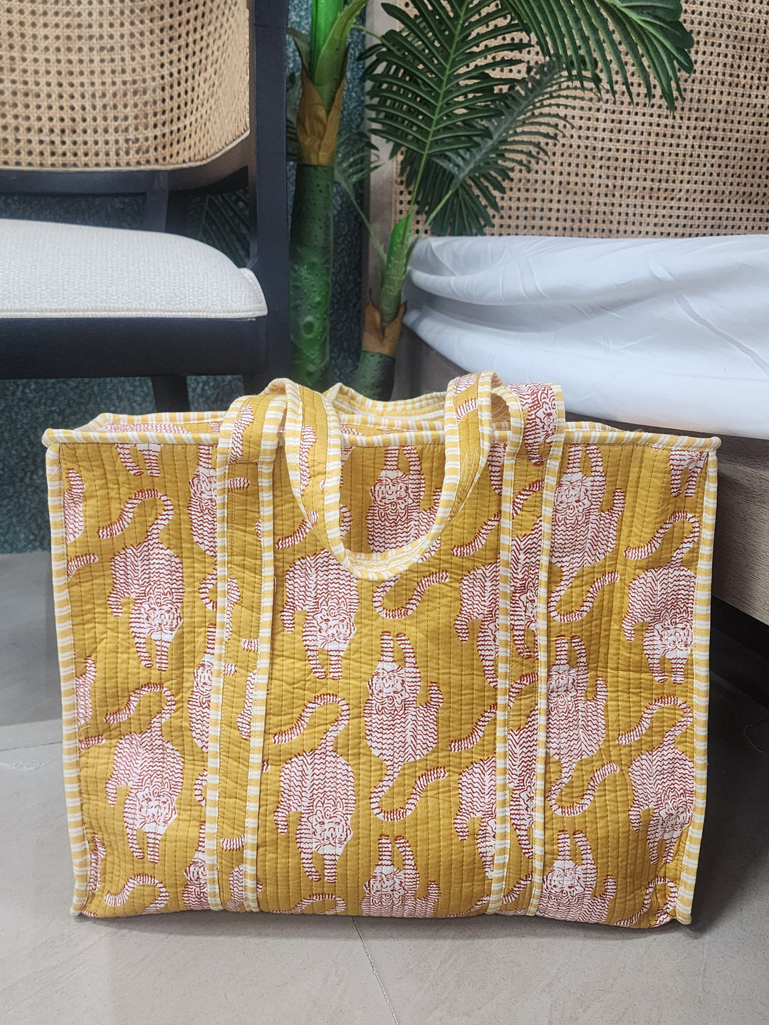 Yellow-Jute-Handblock-Printed-Tote-Bag-With-Concealed-Zip